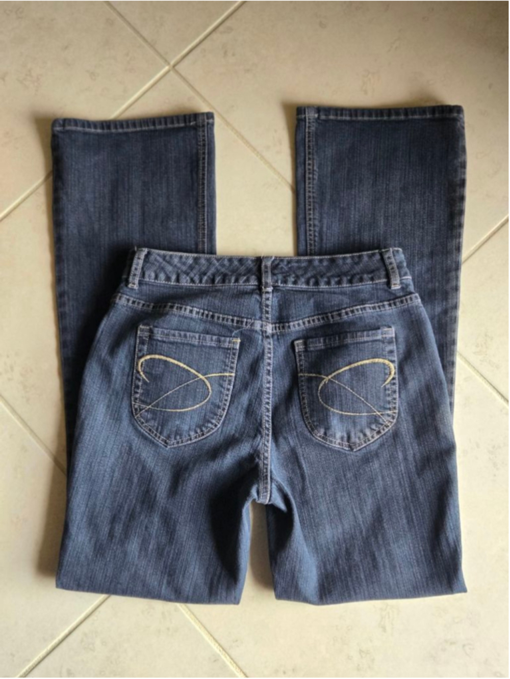Chico's Platinum Women's Bootcut Medium Wash Denim Jeans. Sz 6